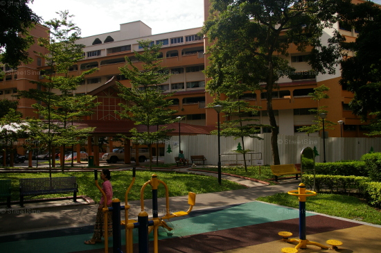 Bukit Batok Central thumbnail photo